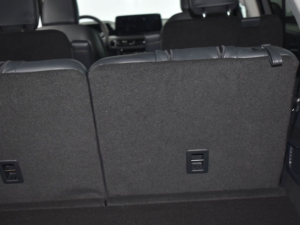 Certified 2025 Lincoln Aviator AWD w/ Jet Appearance Package image 13