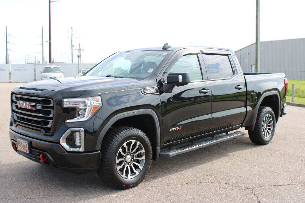 Used 2022 GMC Sierra 1500 AT4 w/ AT4 Premium Package AWD/4WD image 2