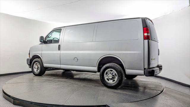Used 2024 Chevrolet Express 2500 w/ Driver Convenience Package RWD image 6