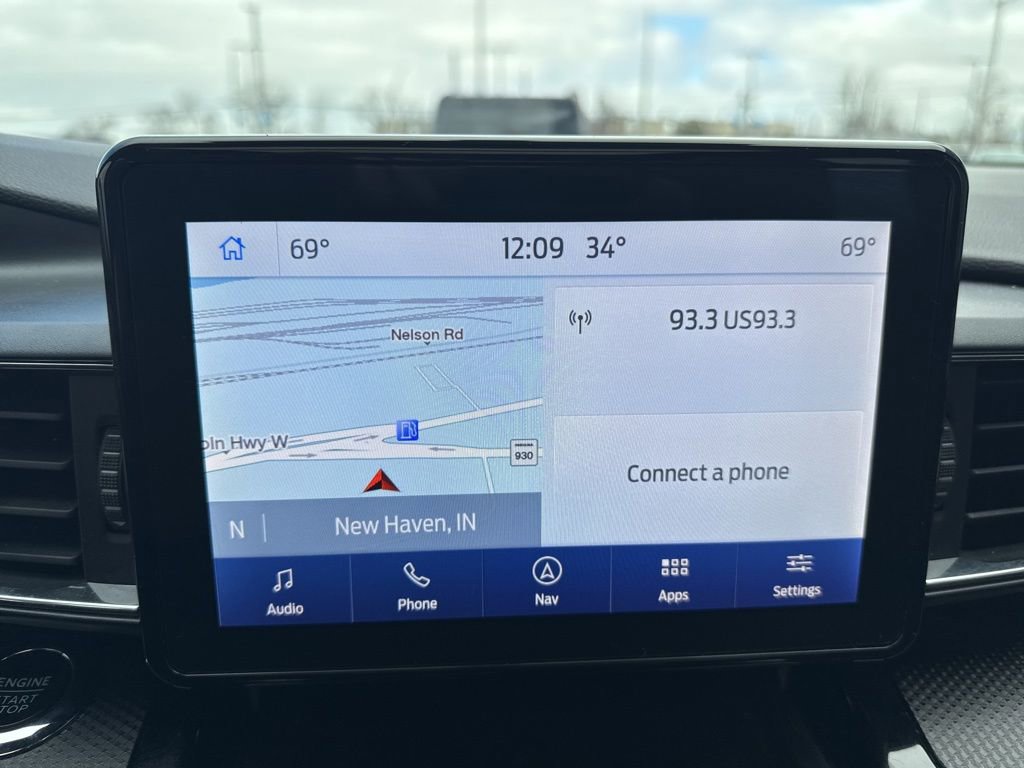 Used 2023 Ford Explorer ST-Line w/ Class IV Trailer Tow Package image 13