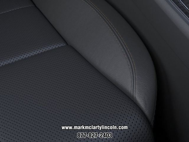 New 2026 Lincoln Aviator 2WD image 16