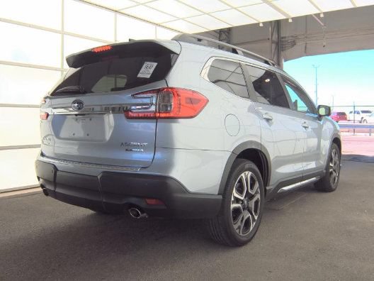 Used 2023 Subaru Ascent Limited w/ Technology Package AWD/4WD image 4