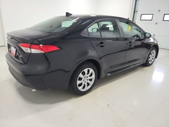 Used 2023 Toyota Corolla LE FWD image 11