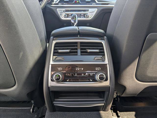 Used 2018 BMW 740i xDrive image 18