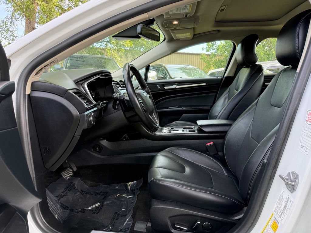 Used 2019 Ford Fusion Titanium AWD/4WD image 10