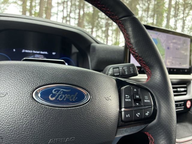 Used 2025 Ford Explorer ST-Line AWD/4WD image 29