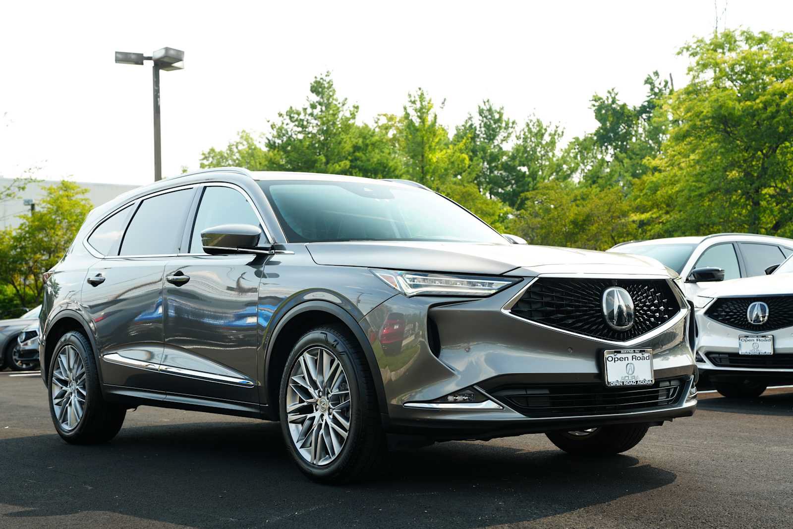Certified 2023 Acura MDX w/ Advance Package AWD/4WD image 1