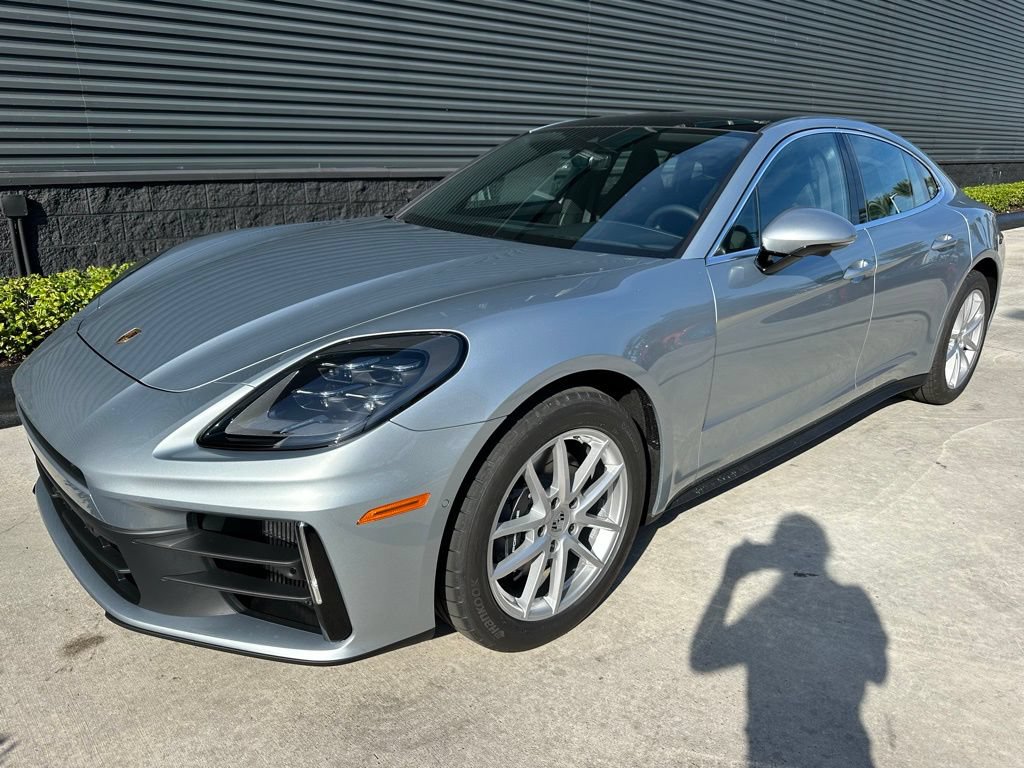 Certified 2026 Porsche Panamera RWD image 7