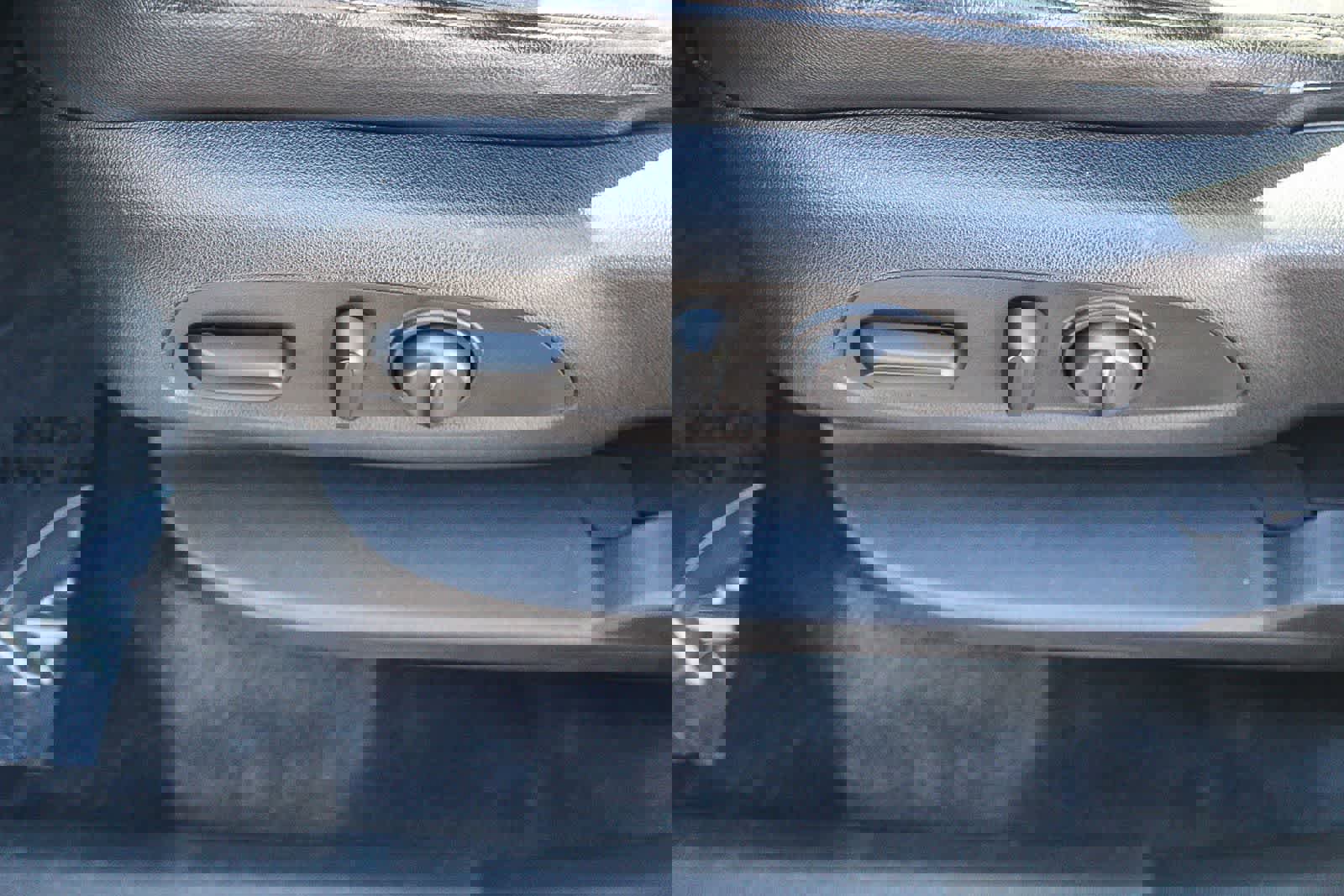 Used 2018 Chevrolet Traverse RS image 29