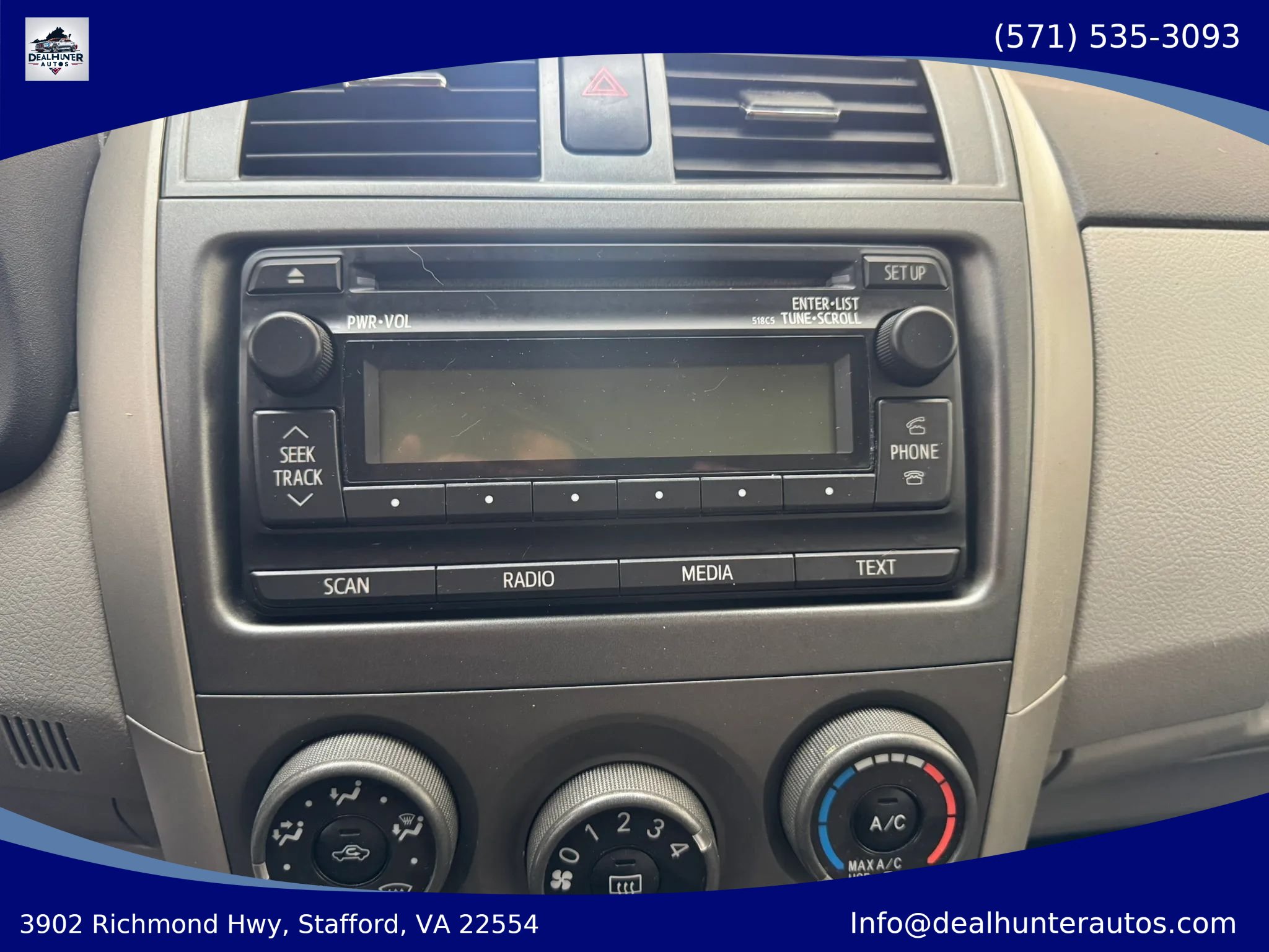 Used 2012 Toyota Corolla LE FWD image 17