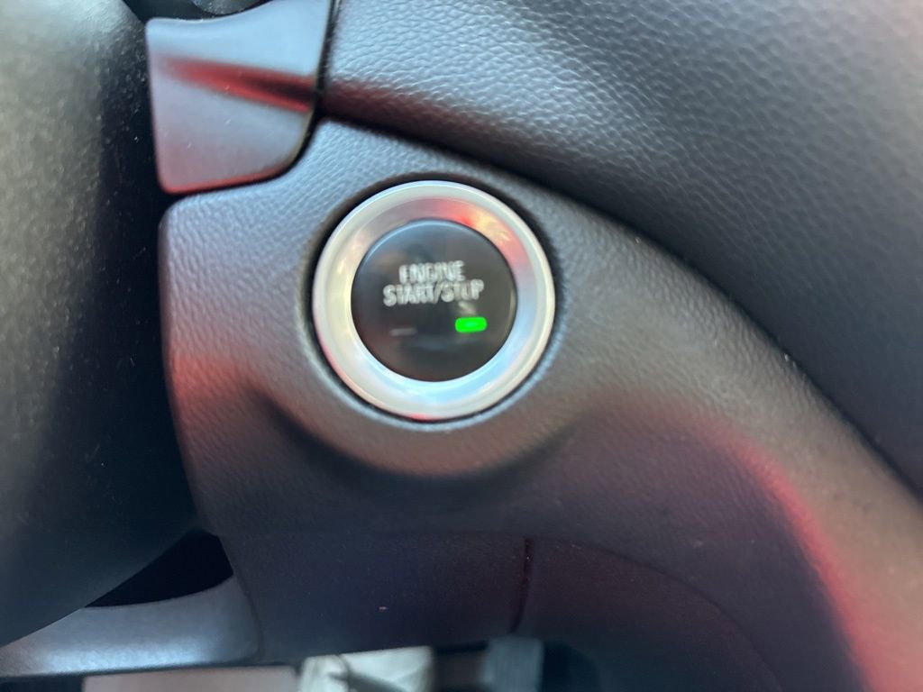 Used 2018 Chevrolet Equinox LT image 52