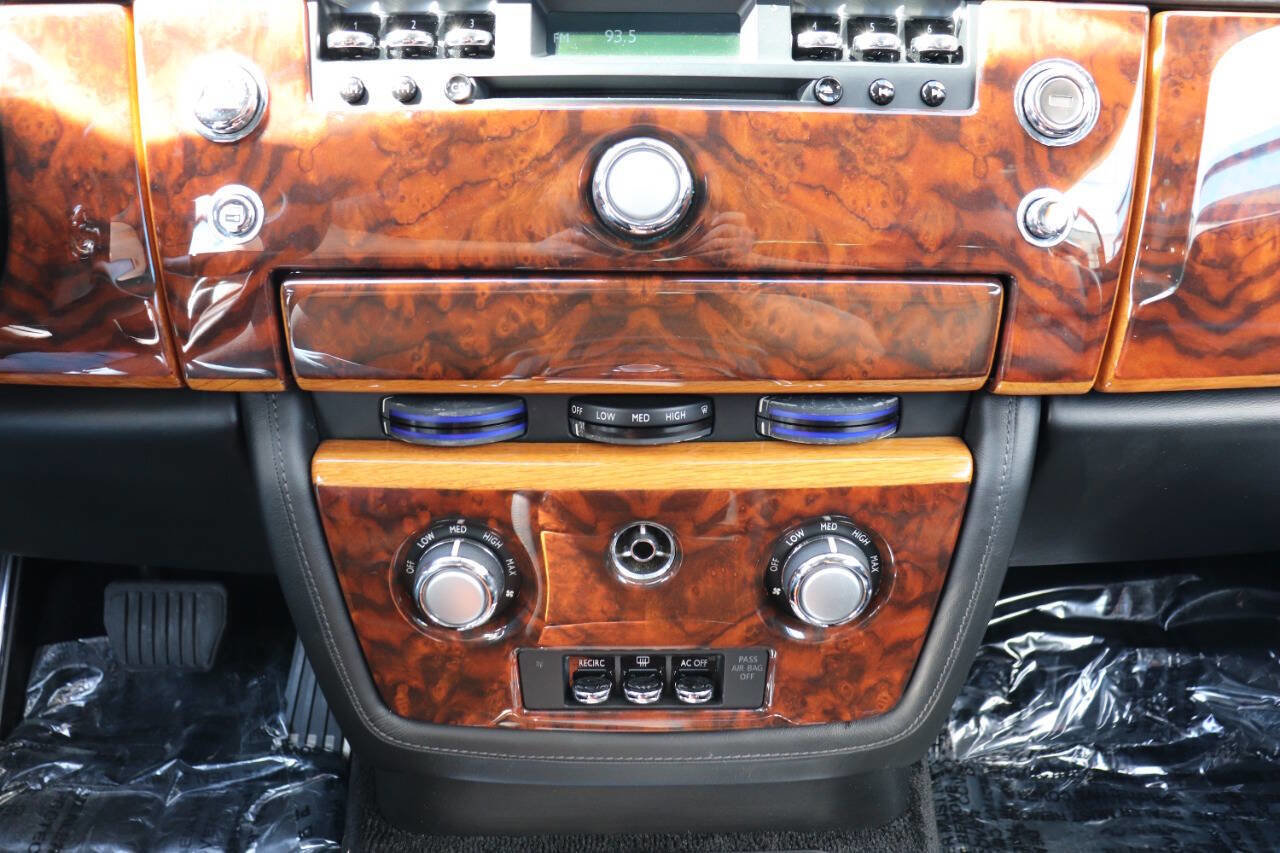 Used 2009 Rolls-Royce Phantom Coupe image 26