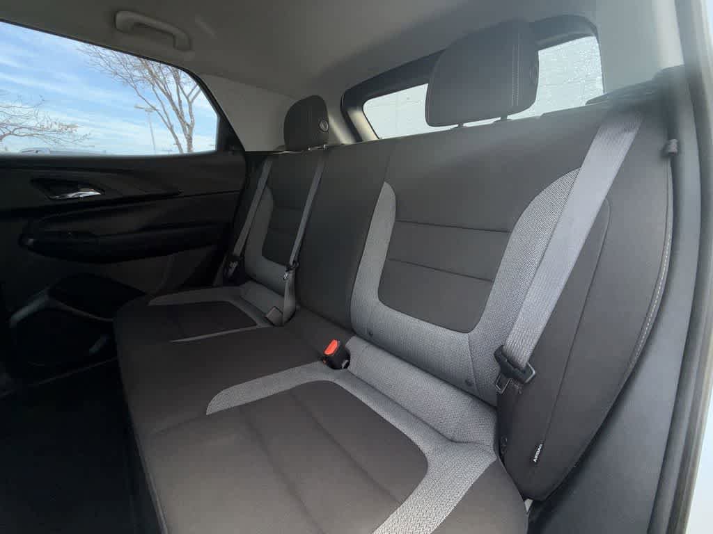 Used 2025 Chevrolet TrailBlazer LT FWD image 13