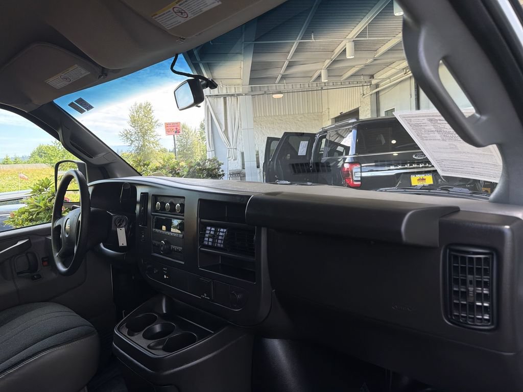 Certified 2025 GMC Savana 2500 w/ Driver Convenience Package RWD image 25