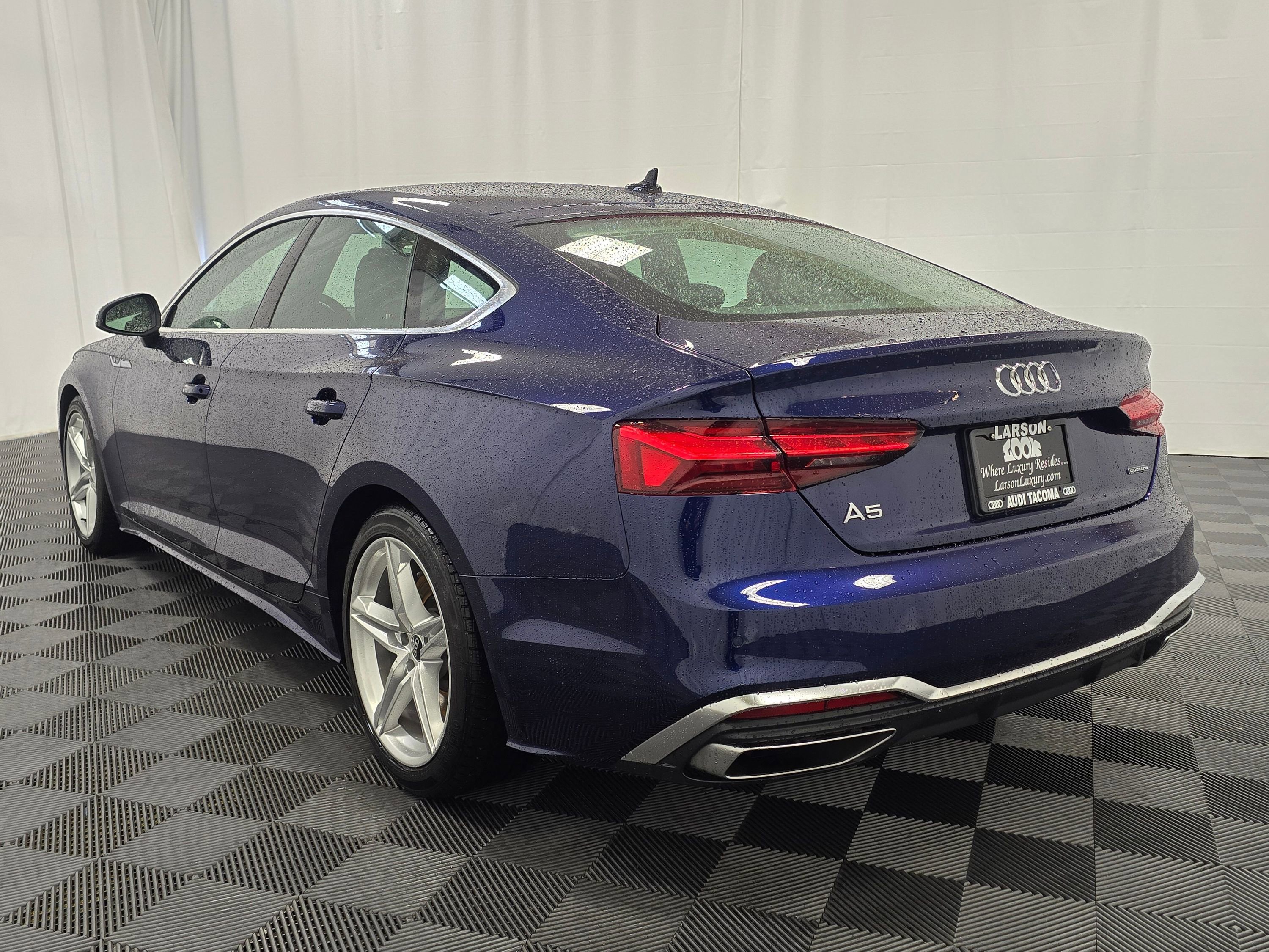 Used 2022 Audi A5 2.0T Premium image 4
