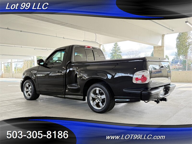 Used 2001 Ford F150 Lightning RWD image 11