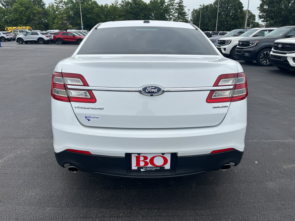 Used 2019 Ford Taurus SE FWD image 9