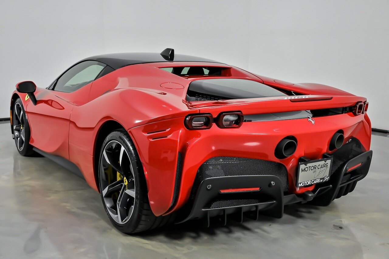 Used 2023 Ferrari SF90 Stradale AWD/4WD image 7