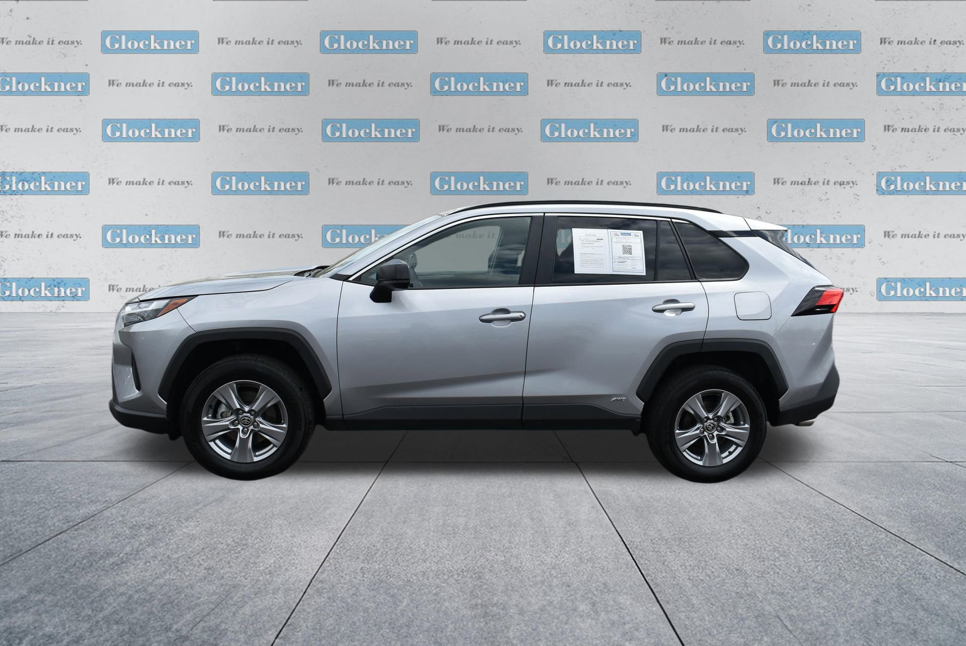 Used 2025 Toyota RAV4 LE AWD/4WD image 10