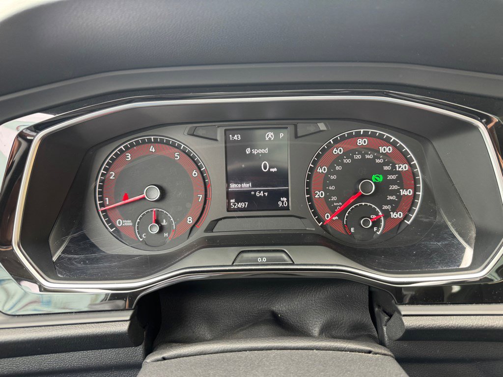 Used 2019 Volkswagen Jetta SE w/ Cold Weather Package image 12