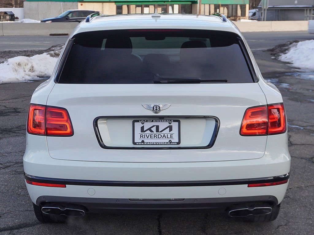 Used 2019 Bentley Bentayga image 17