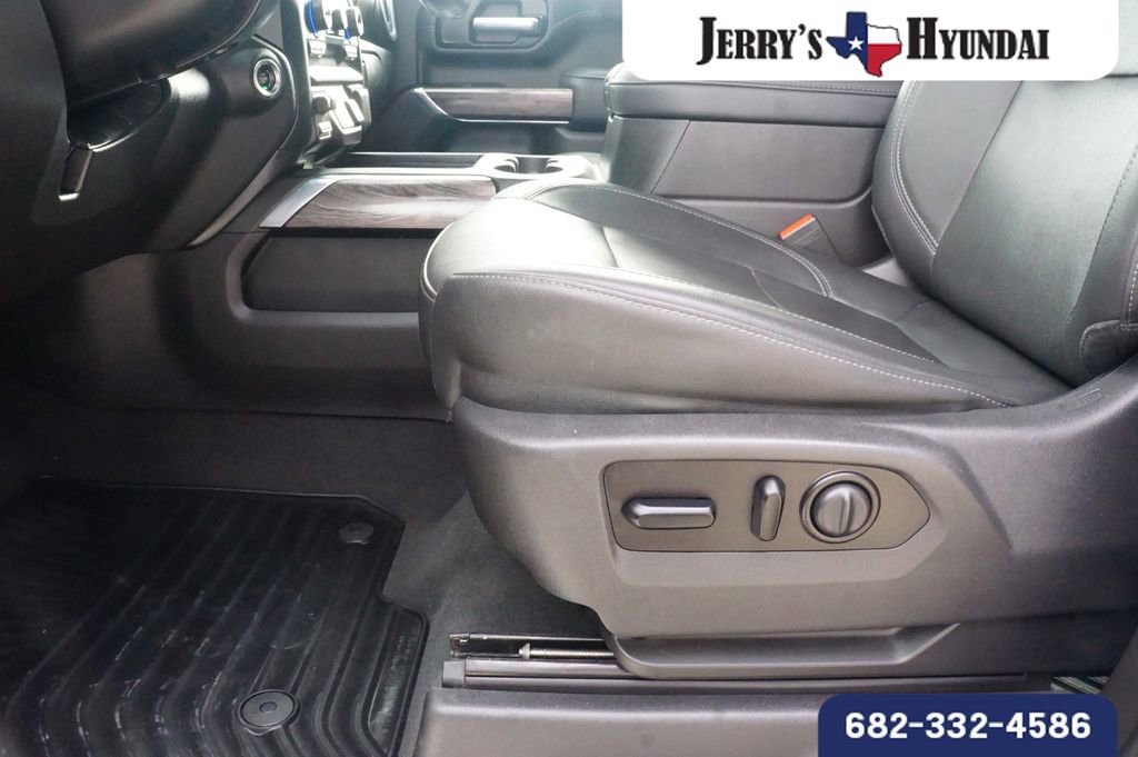 Used 2021 Chevrolet Silverado 2500 LTZ w/ LTZ Plus Package image 18