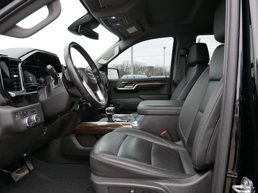 Used 2024 GMC Sierra 1500 Elevation w/ Elevation Premium Package image 11