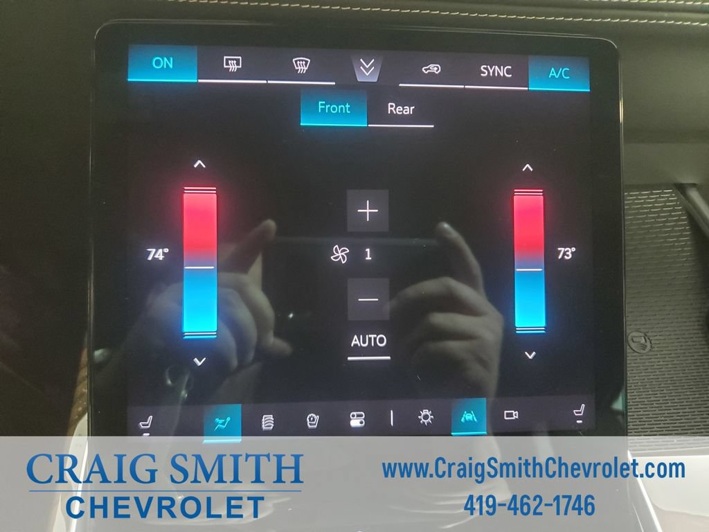 Used 2025 Cadillac Escalade Sport Platinum w/ LPO, Floor Liner Package AWD/4WD image 45