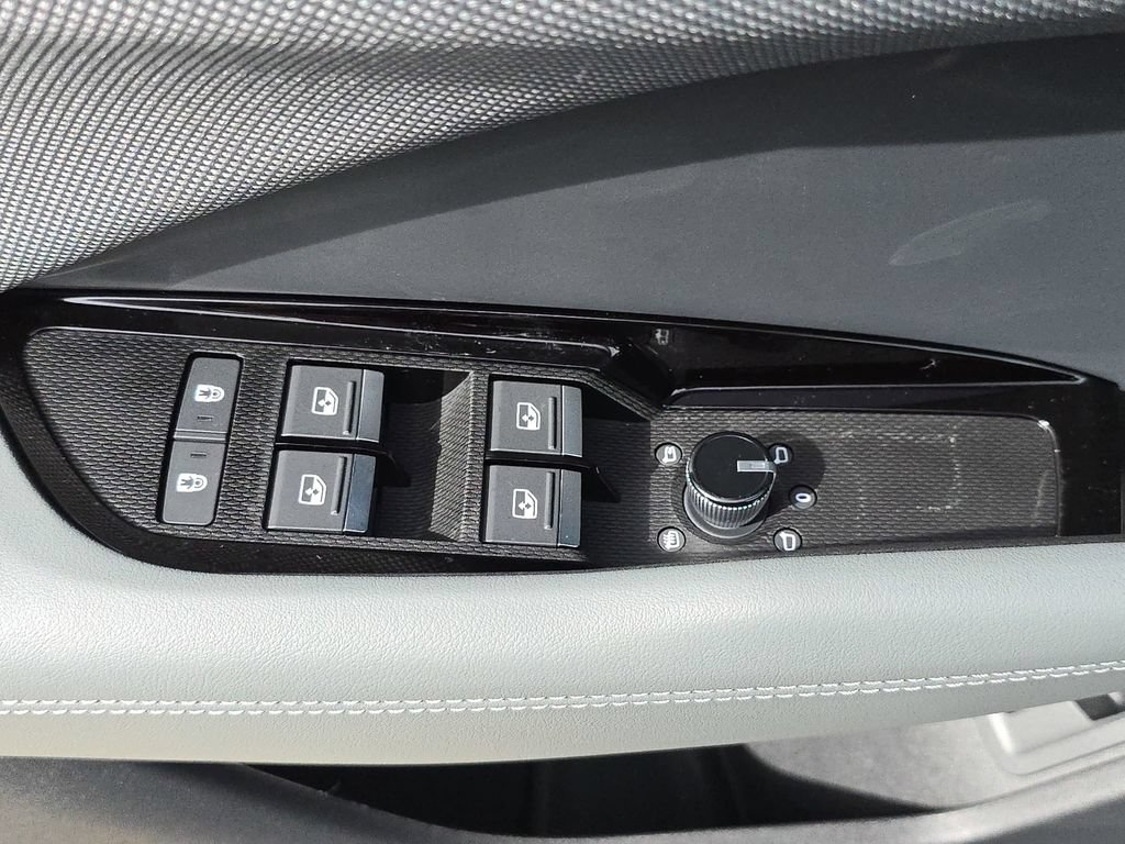 New 2026 Audi Q3 quattro 2.0T AWD/4WD image 19