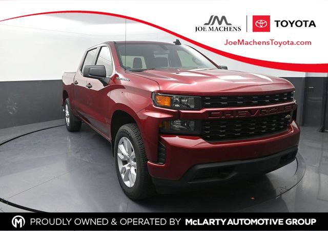 Used 2020 Chevrolet Silverado 1500 Custom w/ Custom Value Package AWD/4WD image 1