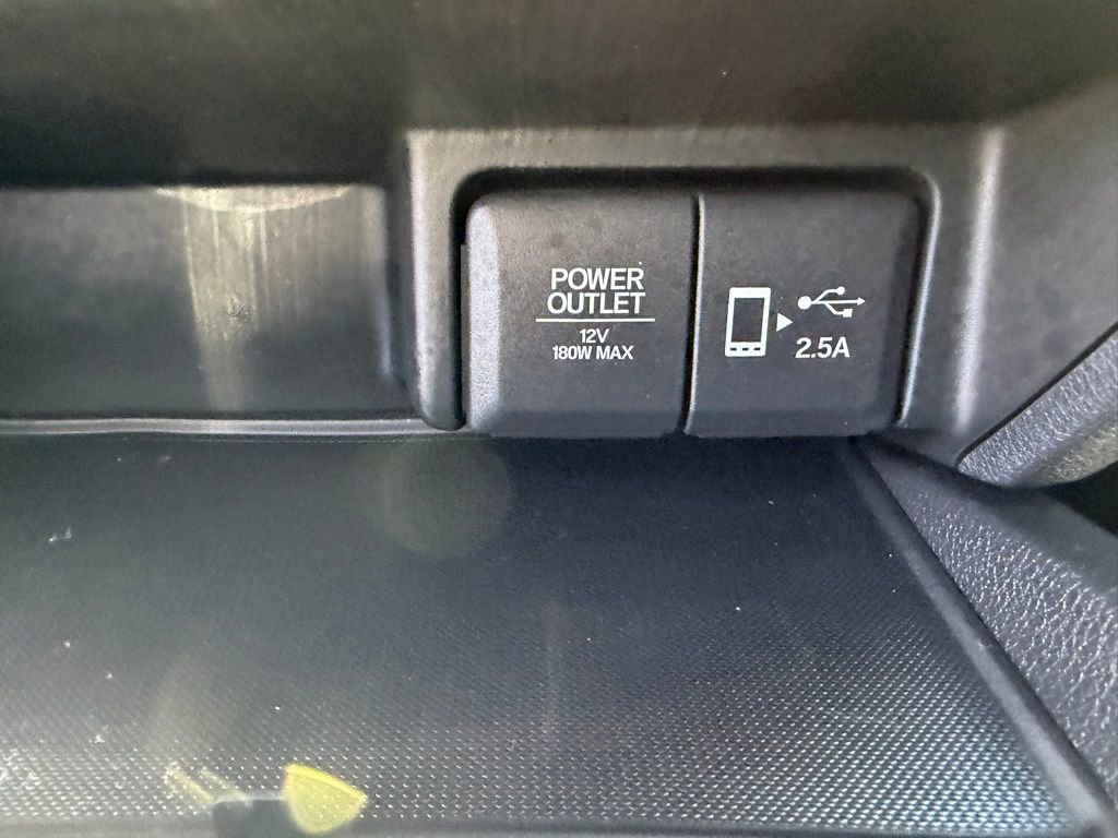 Used 2019 Honda Pilot Touring image 32