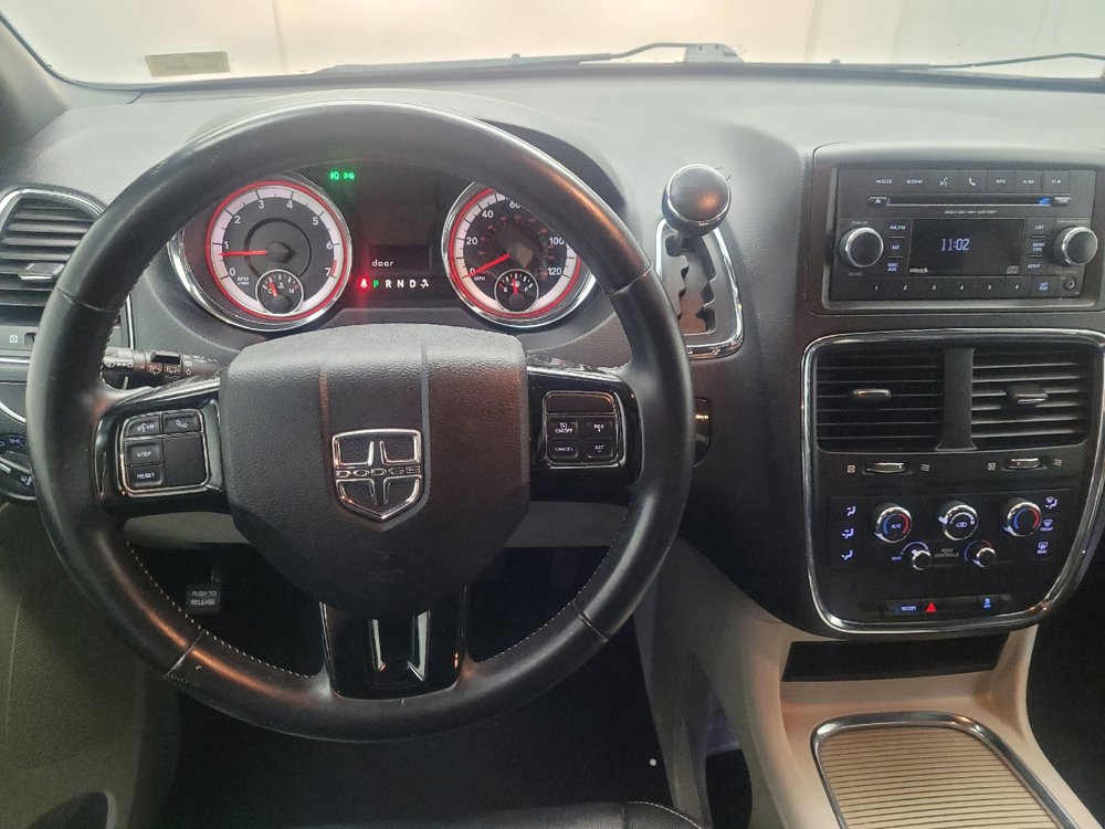 Used 2017 Dodge Grand Caravan SXT image 22