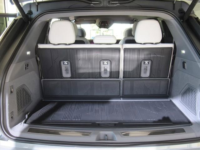 New 2026 Cadillac Escalade IQ Sport 1 w/ LPO, ONYX Package image 35