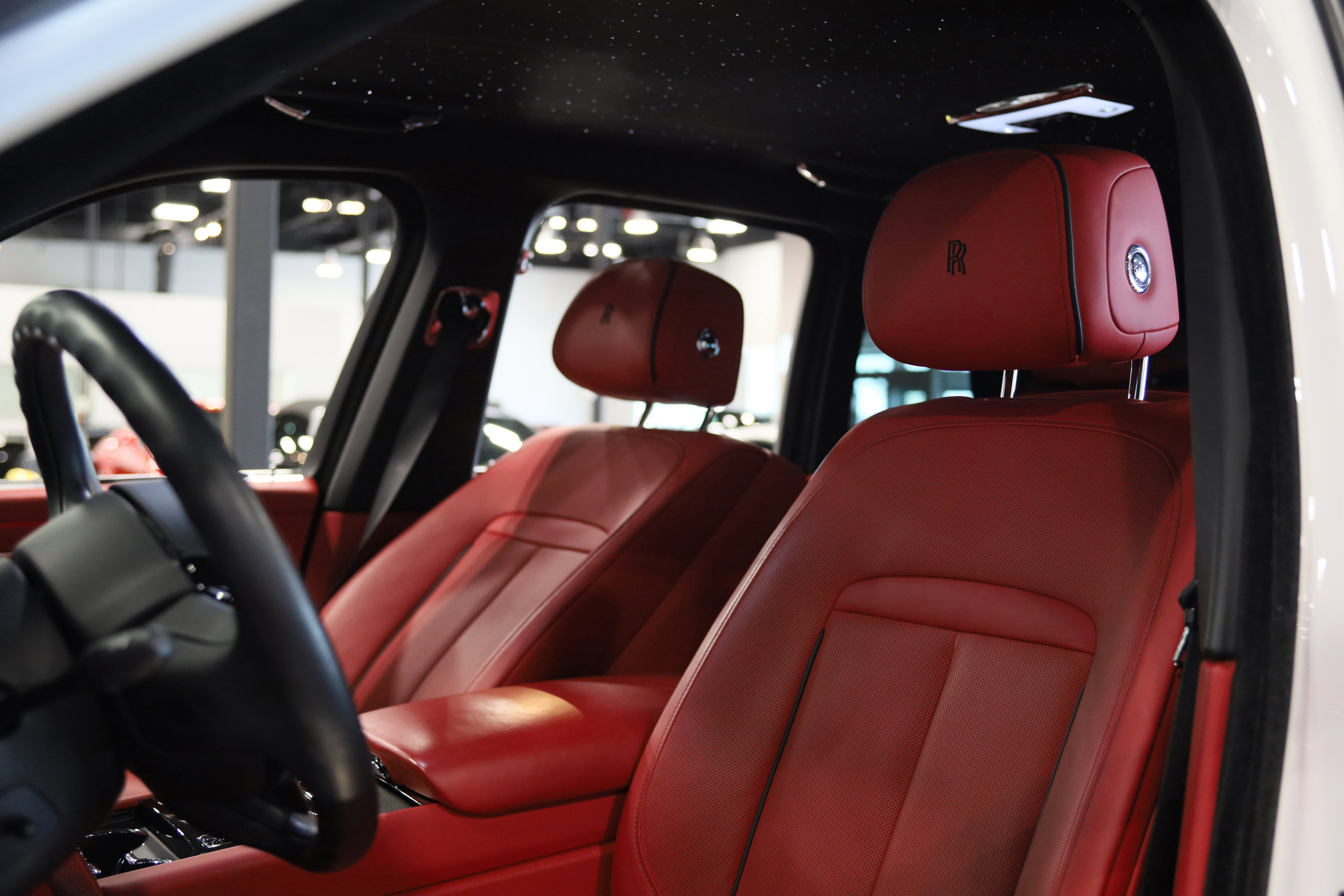 Used 2023 Rolls-Royce Cullinan AWD/4WD image 18