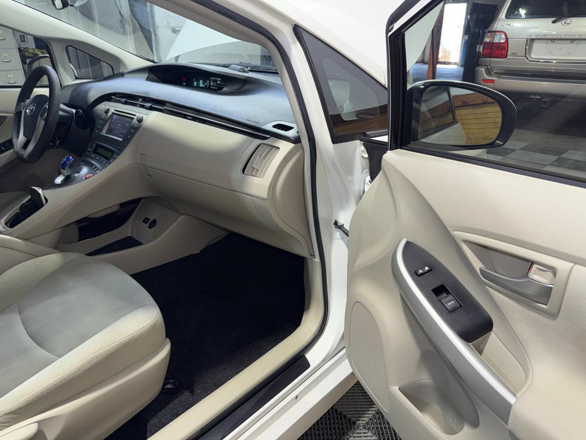 Used 2012 Toyota Prius Two FWD image 23