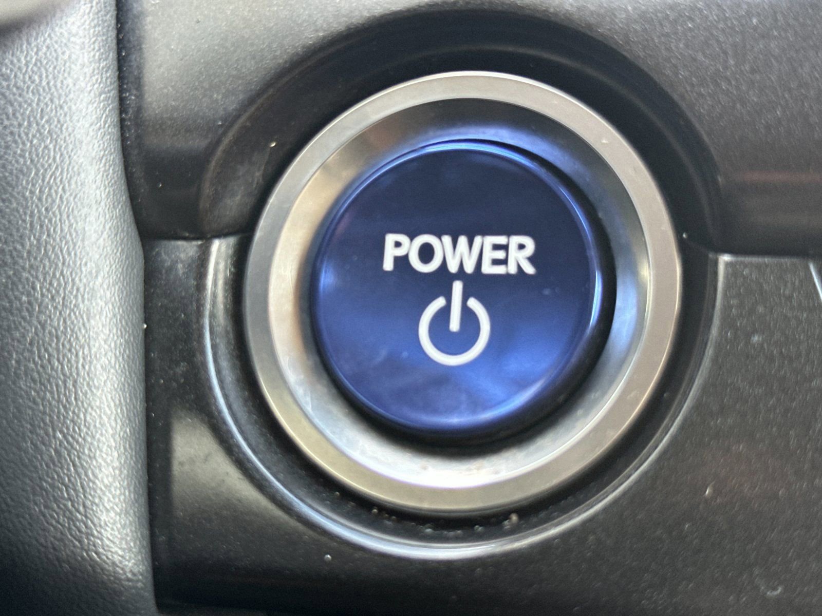 Used 2022 Lexus UX 250h w/ Accessory Package (Z2) AWD/4WD image 25