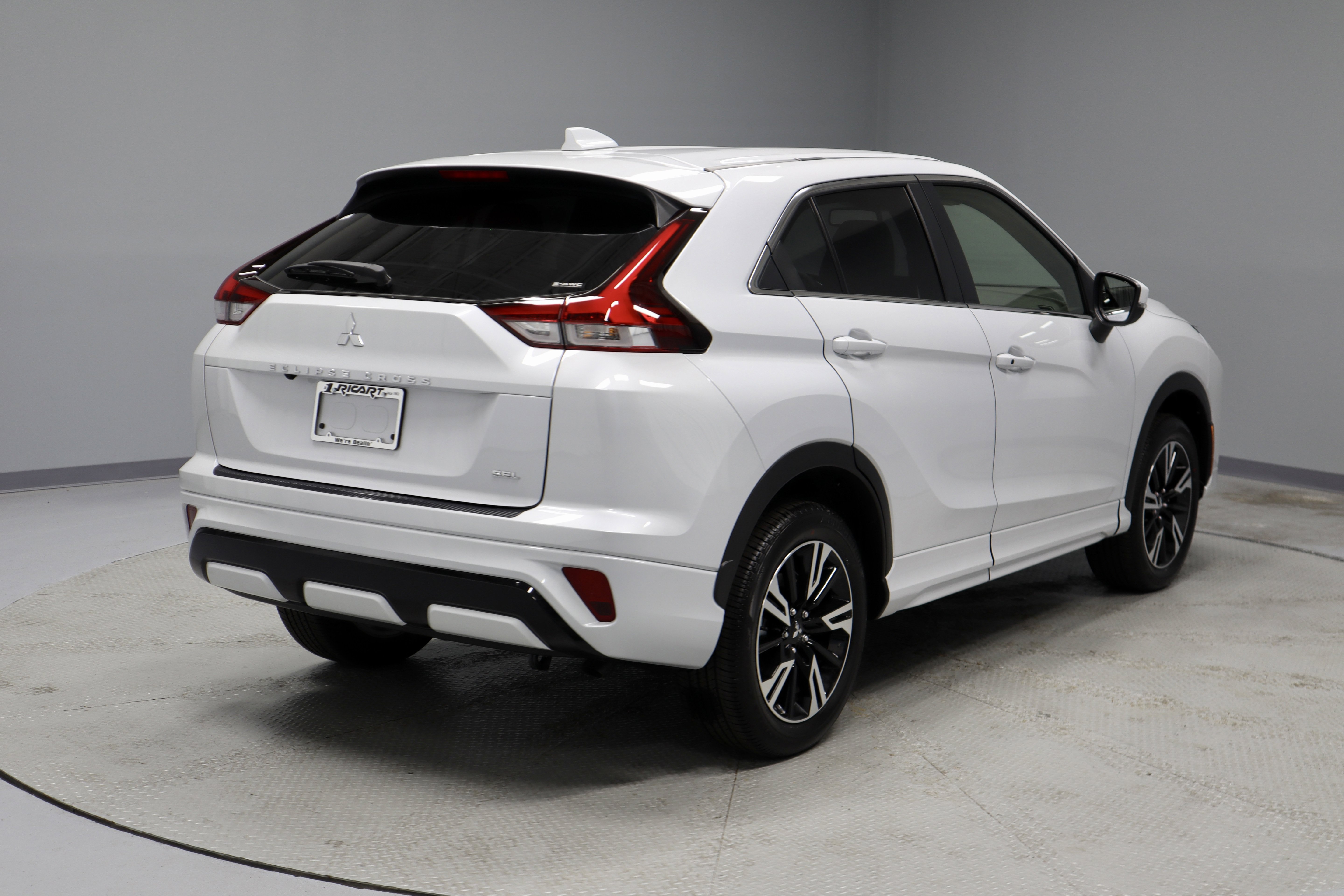 New 2026 Mitsubishi Eclipse Cross SEL AWD/4WD image 8