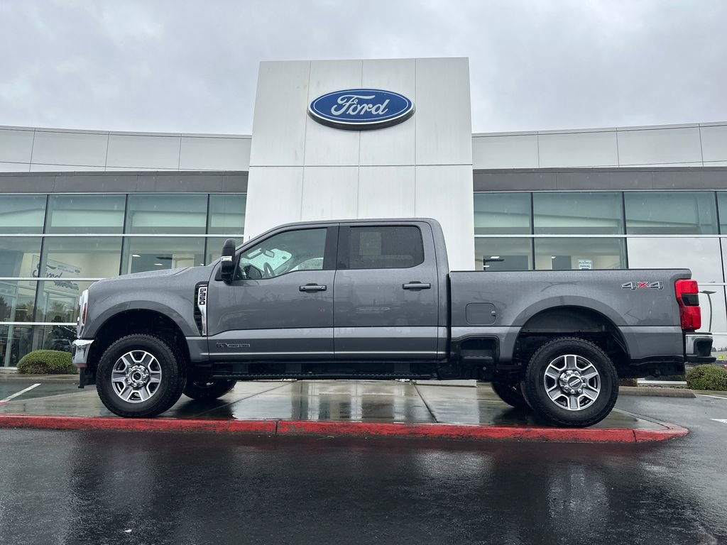 Used 2025 Ford F350 Lariat w/ Camper Package AWD/4WD image 1