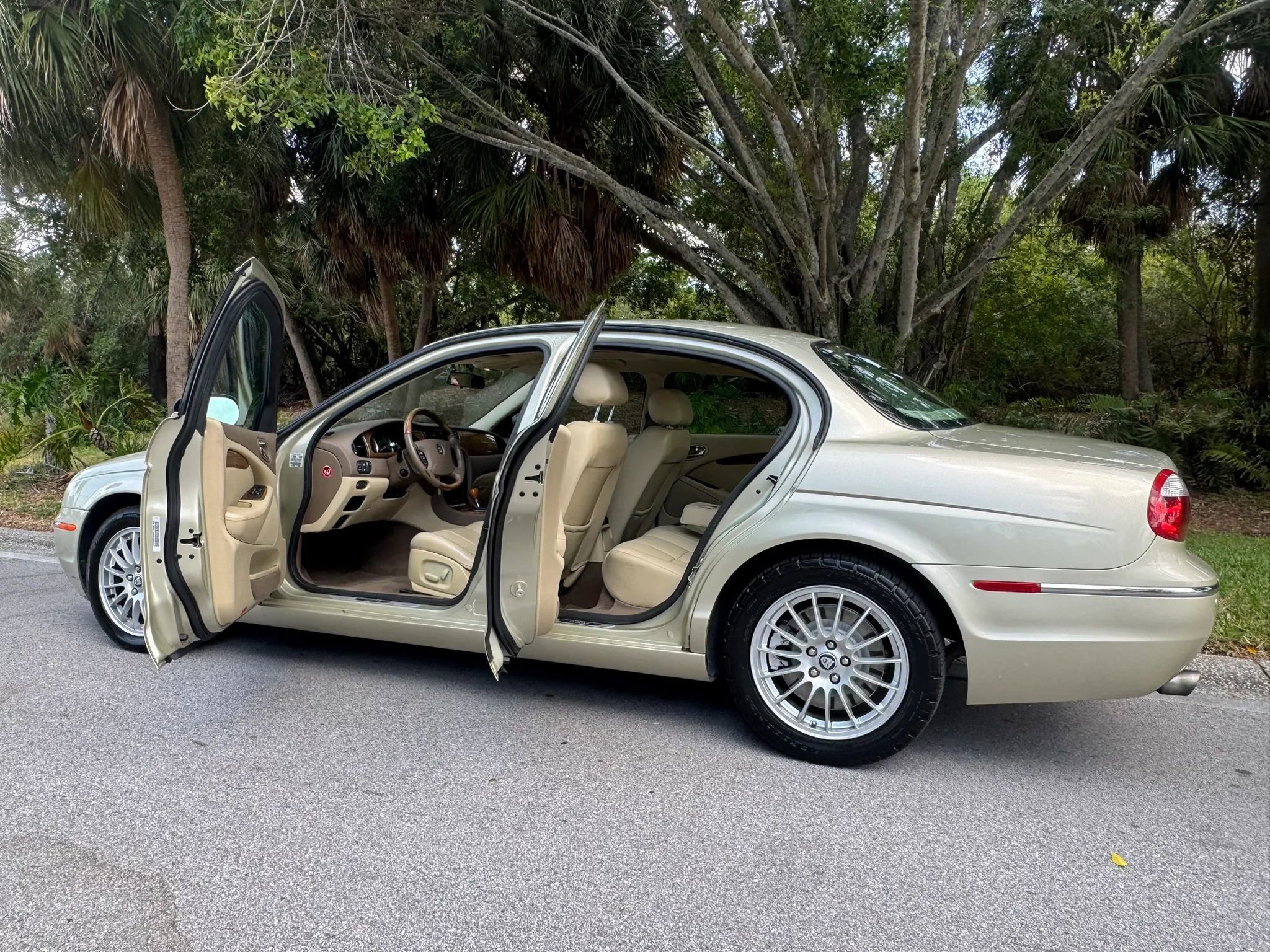 Used 2006 Jaguar S-TYPE 3.0 RWD image 46