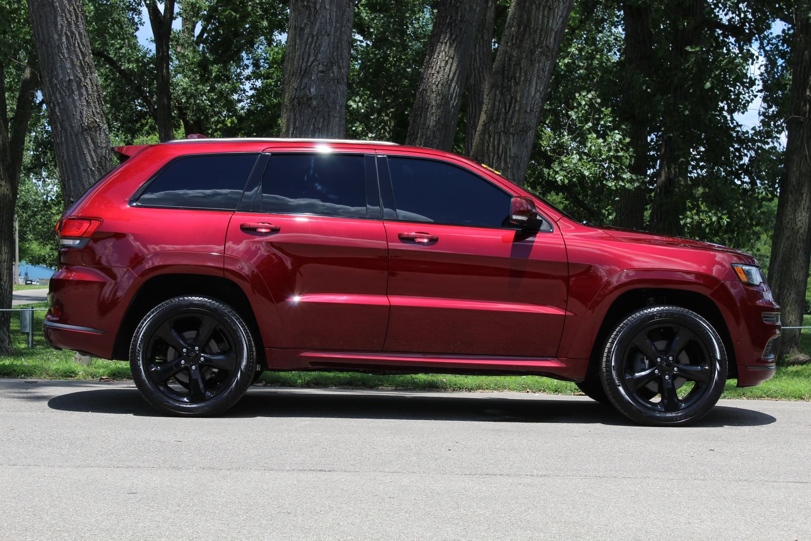Used 2020 Jeep Grand Cherokee High Altitude AWD/4WD image 8