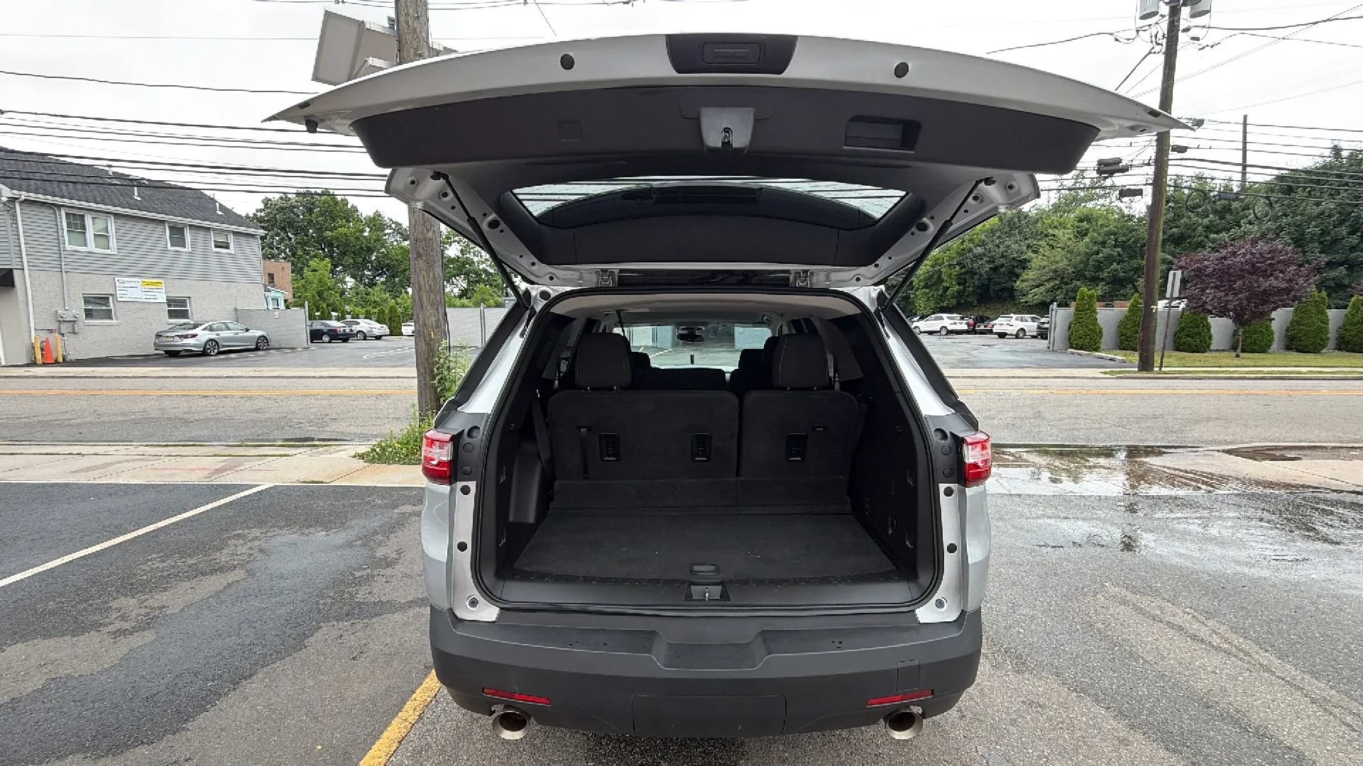 Used 2019 Chevrolet Traverse LS FWD image 27