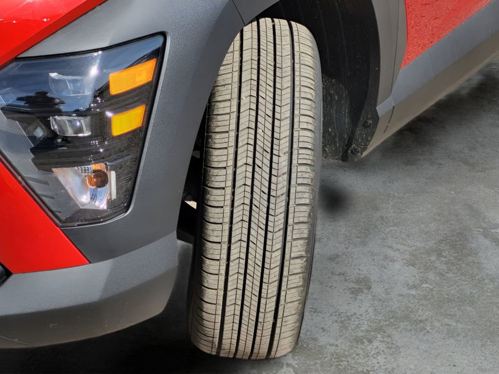 Used 2025 Hyundai Kona SEL image 11