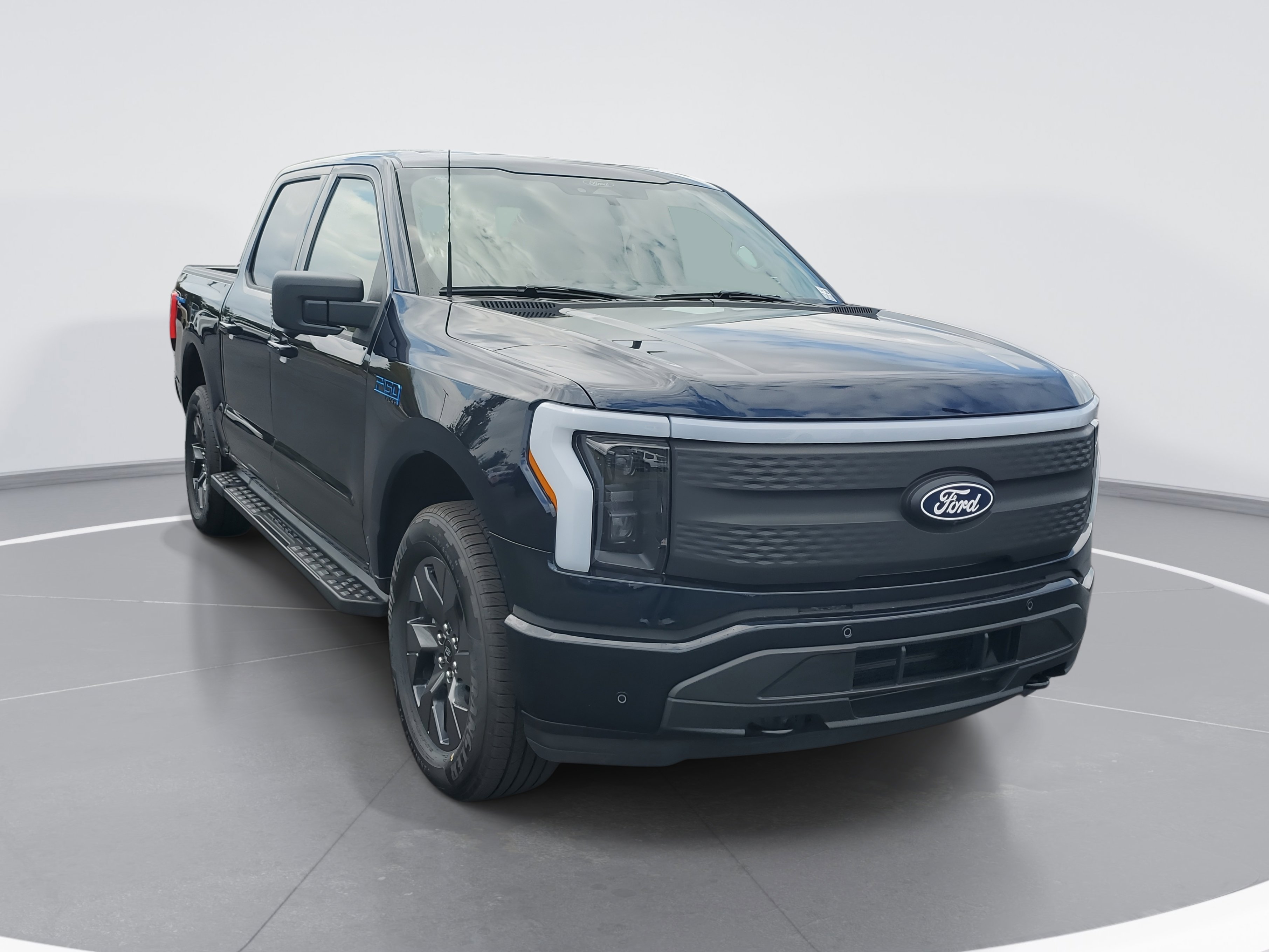 New 2025 Ford F150 Lightning Flash video 2