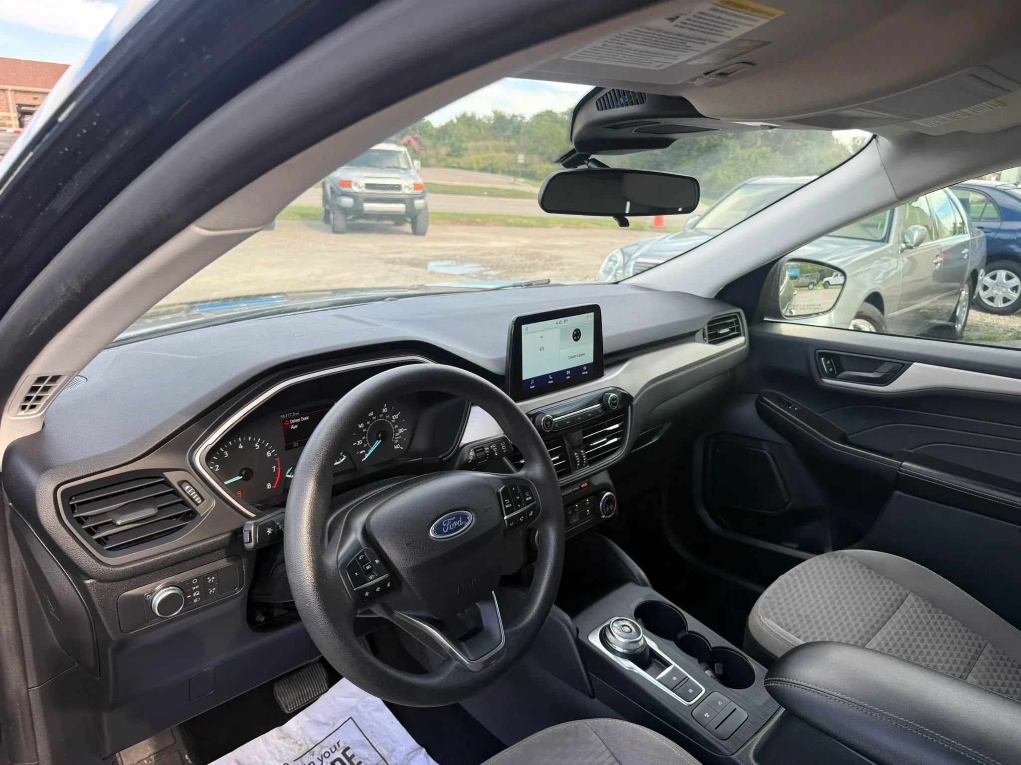 Used 2022 Ford Escape SE FWD image 12