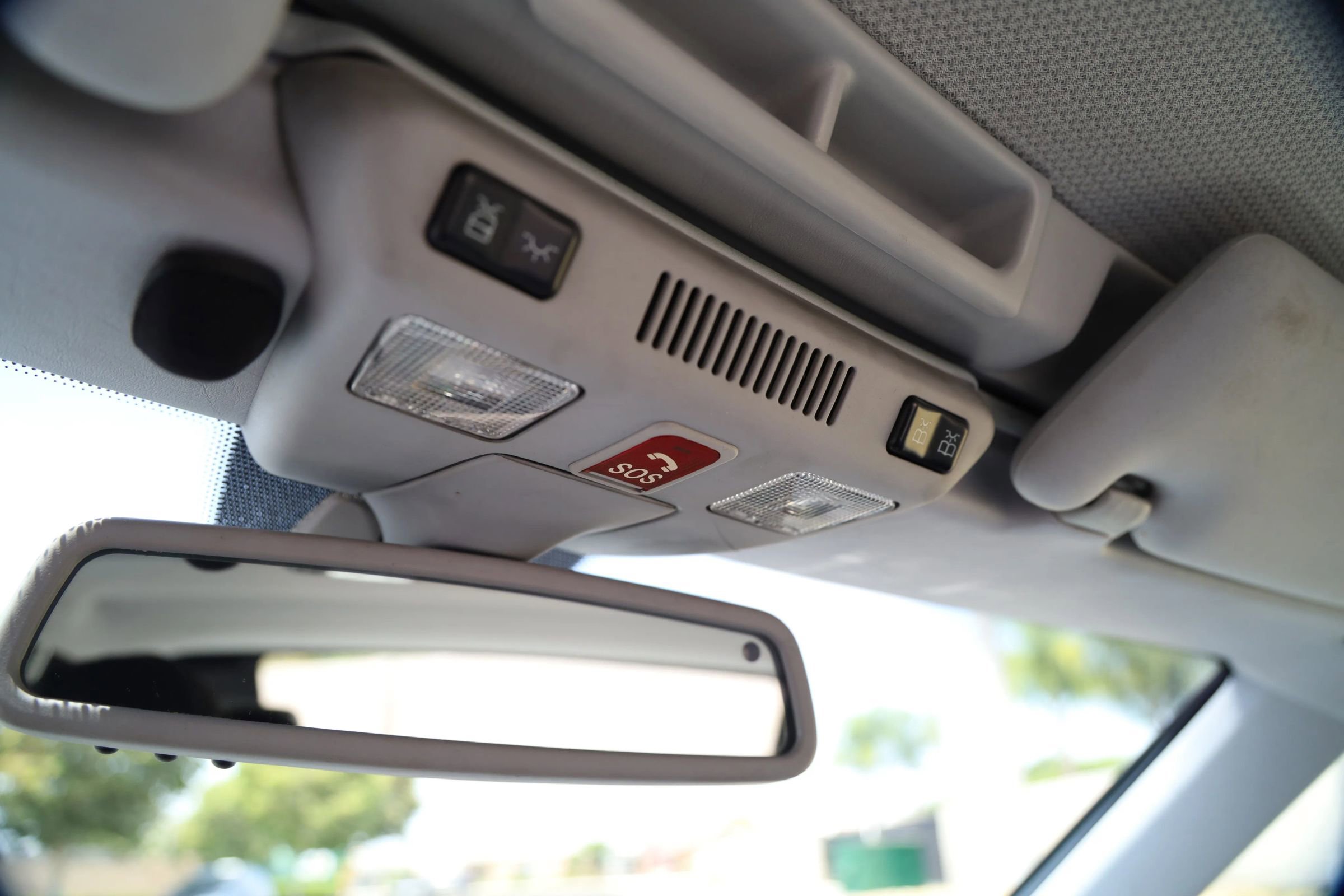 Used 2001 Mercedes-Benz SL 500 image 12