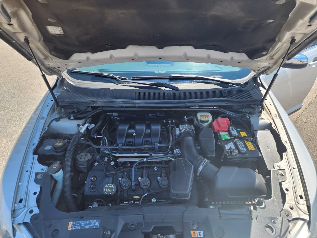 Used 2016 Ford Taurus Limited FWD image 20