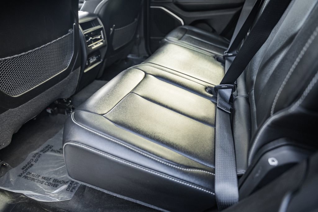 Used 2023 Jeep Grand Cherokee 4WD 4xe image 32