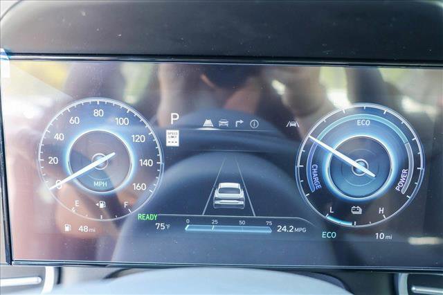 New 2025 Hyundai Elantra SEL image 15