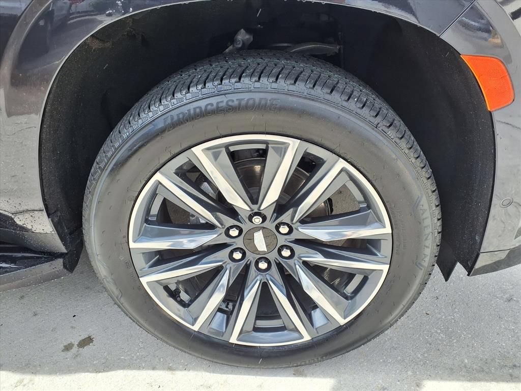 Used 2023 Cadillac Escalade Sport w/ Touring Package RWD image 7