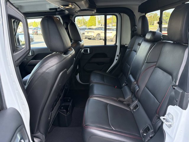 Used 2023 Jeep Gladiator Rubicon w/ LED Lighting Group AWD/4WD image 15